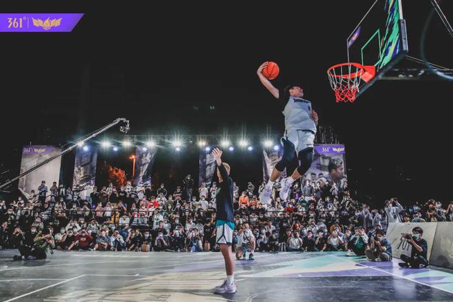 还通过多次 还通过多次